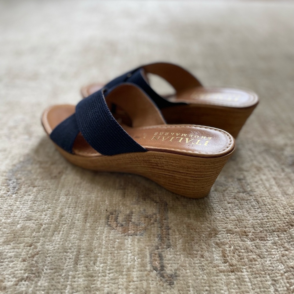 Italian Shoemakers Navy Crisscross Elastic Mule Sandals - Picture 6 of 12